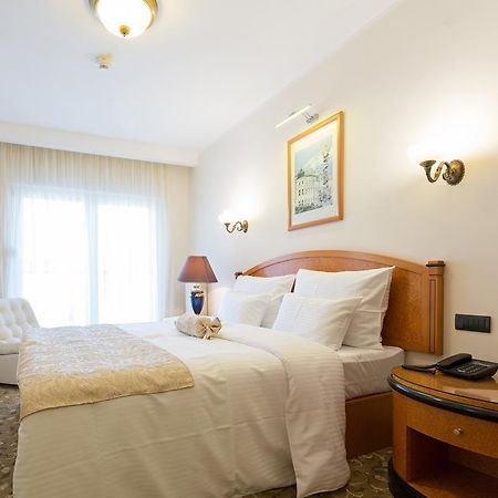 Hotel Sterling Garni Белград Екстериор снимка