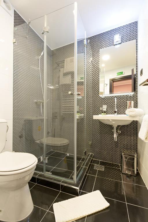 Hotel Sterling Garni Белград Екстериор снимка