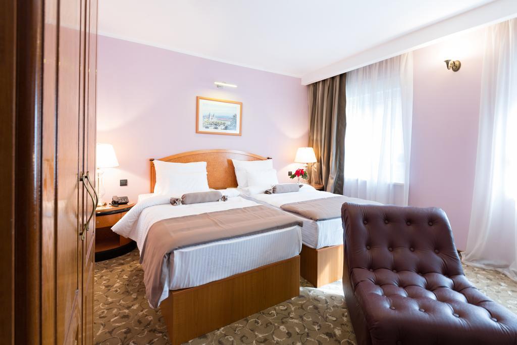 Hotel Sterling Garni Белград Екстериор снимка