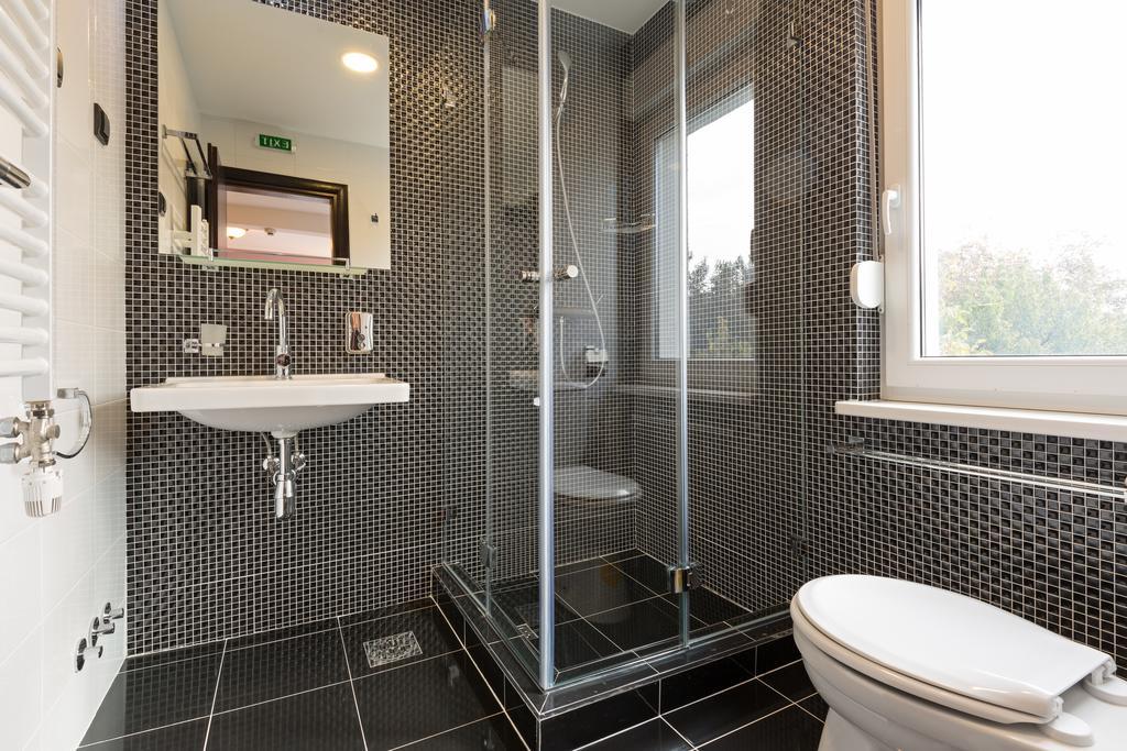 Hotel Sterling Garni Белград Екстериор снимка