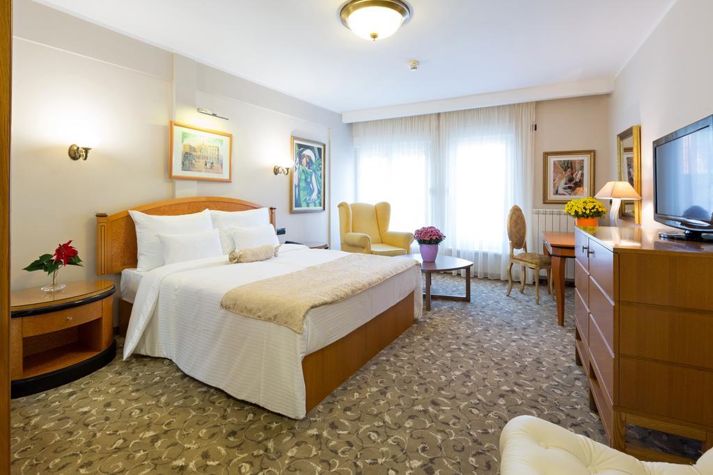 Hotel Sterling Garni Белград Екстериор снимка