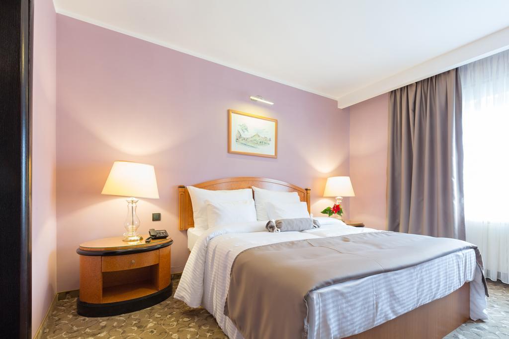 Hotel Sterling Garni Белград Екстериор снимка