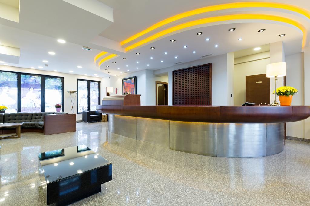 Hotel Sterling Garni Белград Екстериор снимка