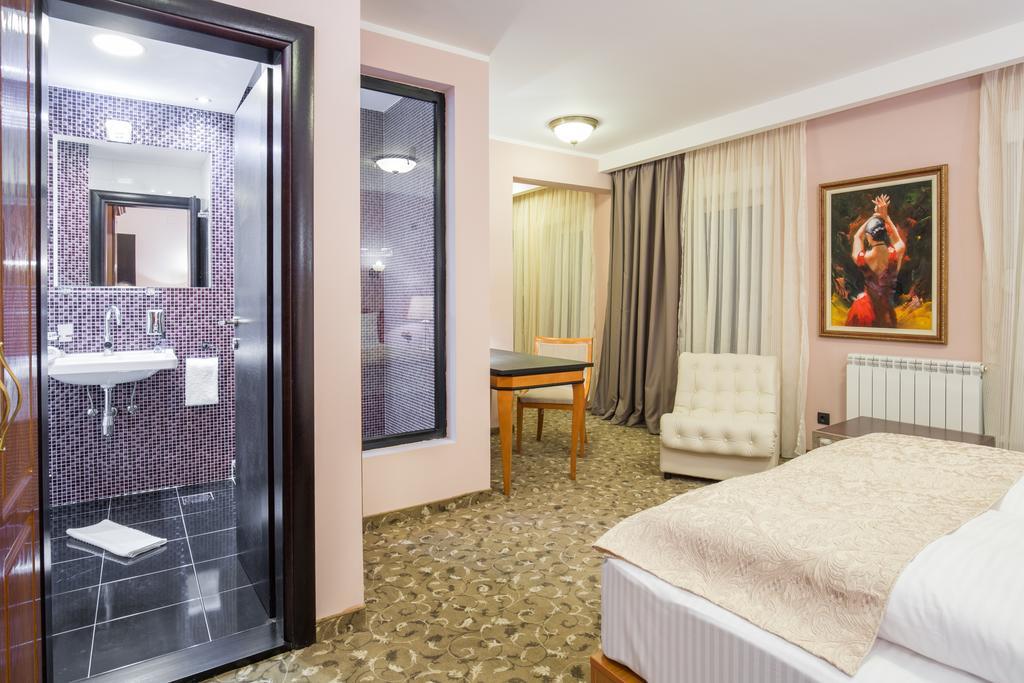 Hotel Sterling Garni Белград Екстериор снимка