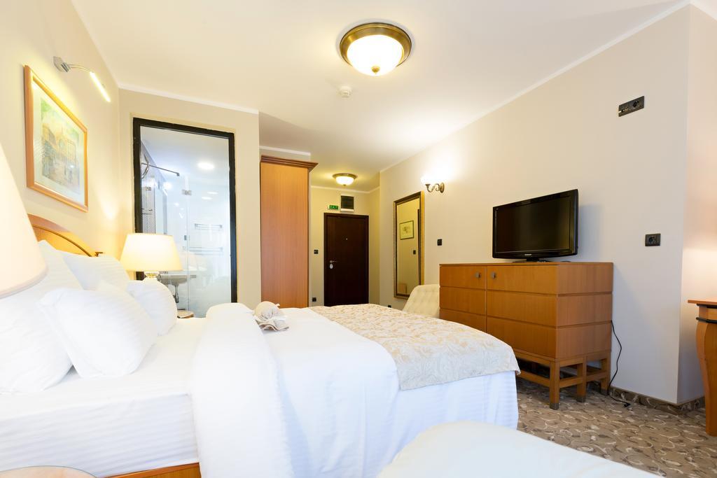 Hotel Sterling Garni Белград Екстериор снимка