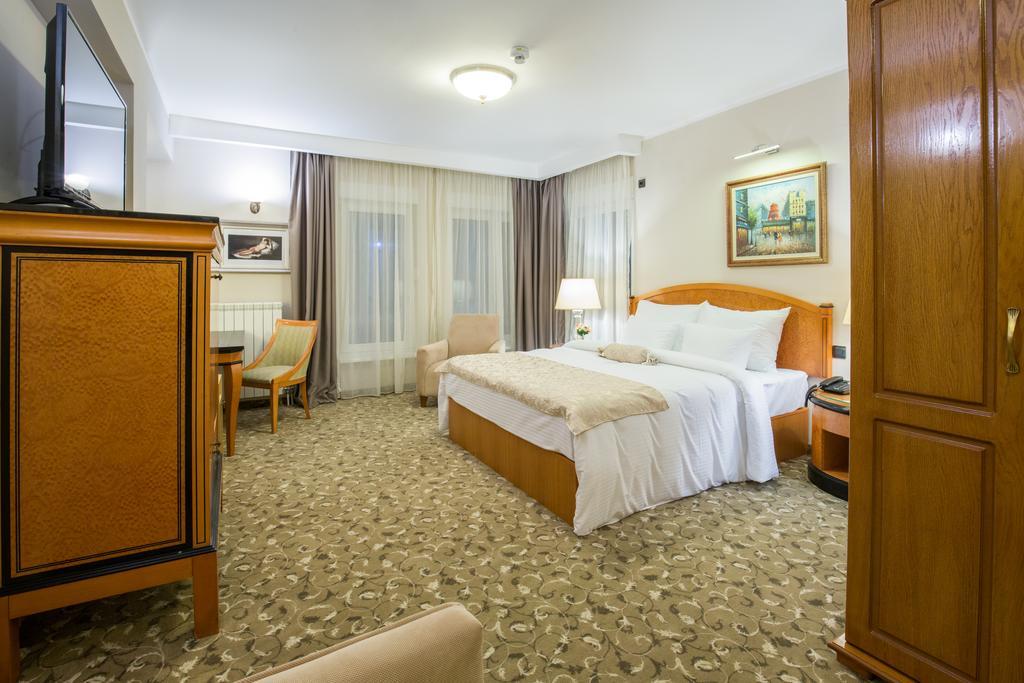 Hotel Sterling Garni Белград Екстериор снимка