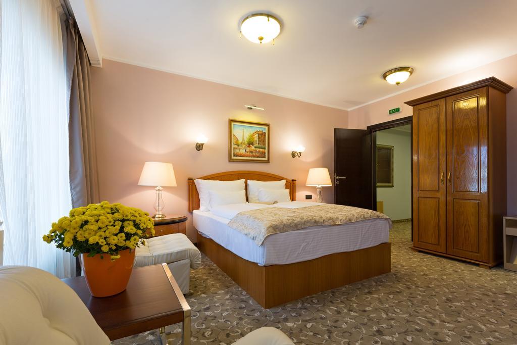 Hotel Sterling Garni Белград Екстериор снимка