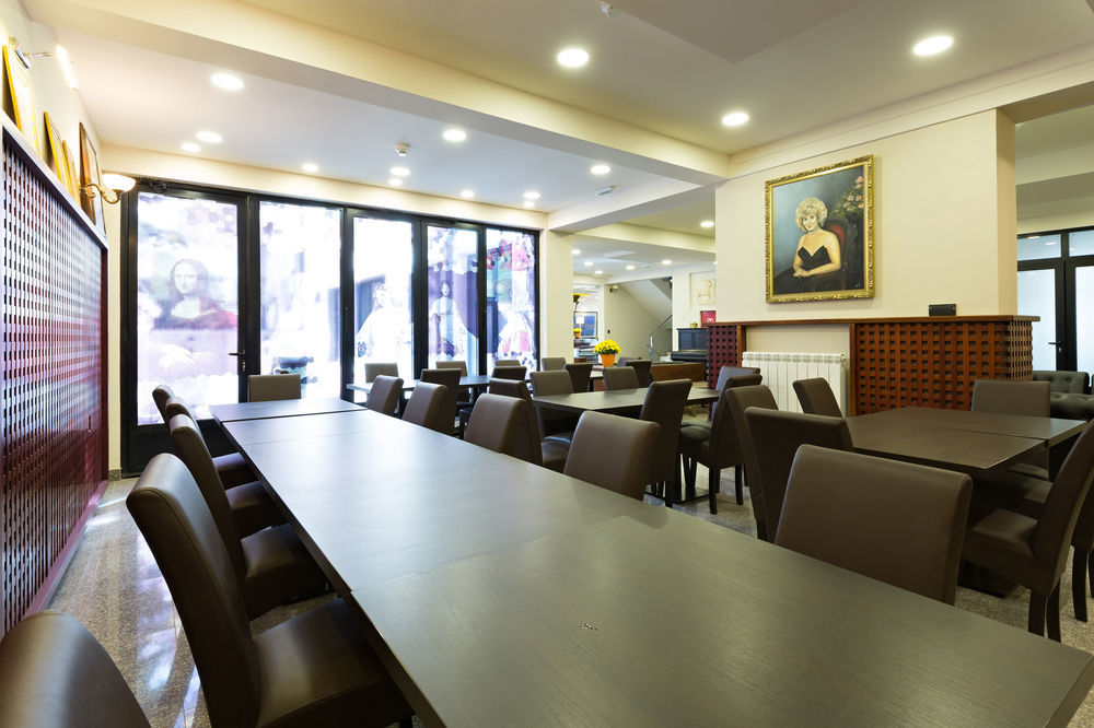 Hotel Sterling Garni Белград Екстериор снимка