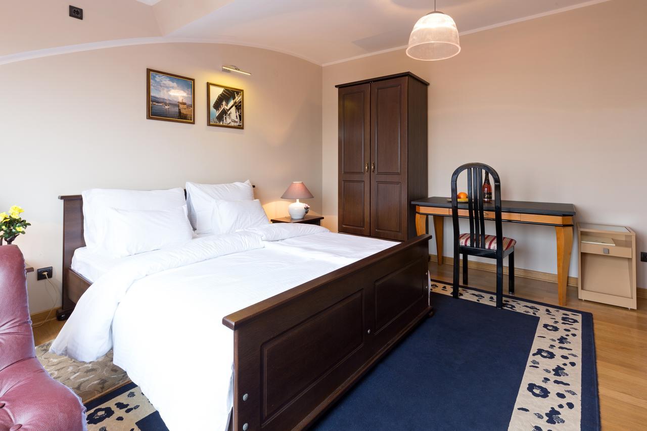 Hotel Sterling Garni Белград Екстериор снимка